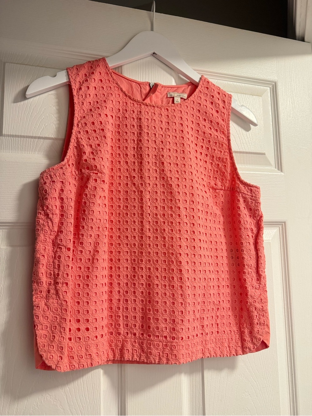 GAP 100% Cotton Pink Eyelet Sleeveless Tank
